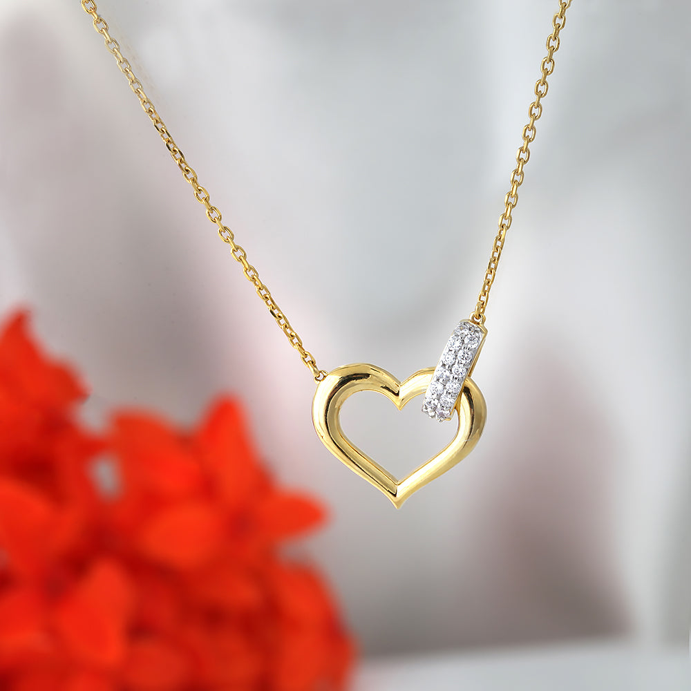 Interlinking  Heart Gold & Diamond Necklace